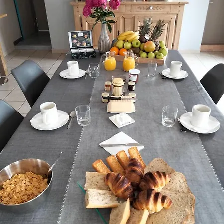 Chambres D'hotes De Rambourg Guest house